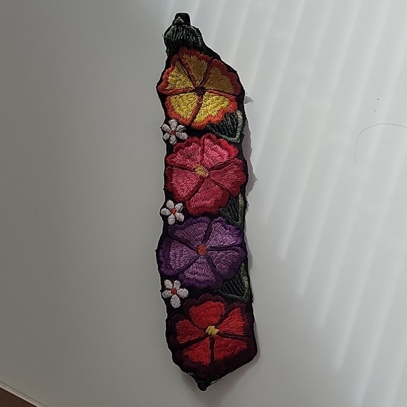 Handmade Headband - Picture 1 of 4